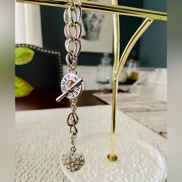 MONET heart charm bracelet with rhinestones - Picture 5 of 12